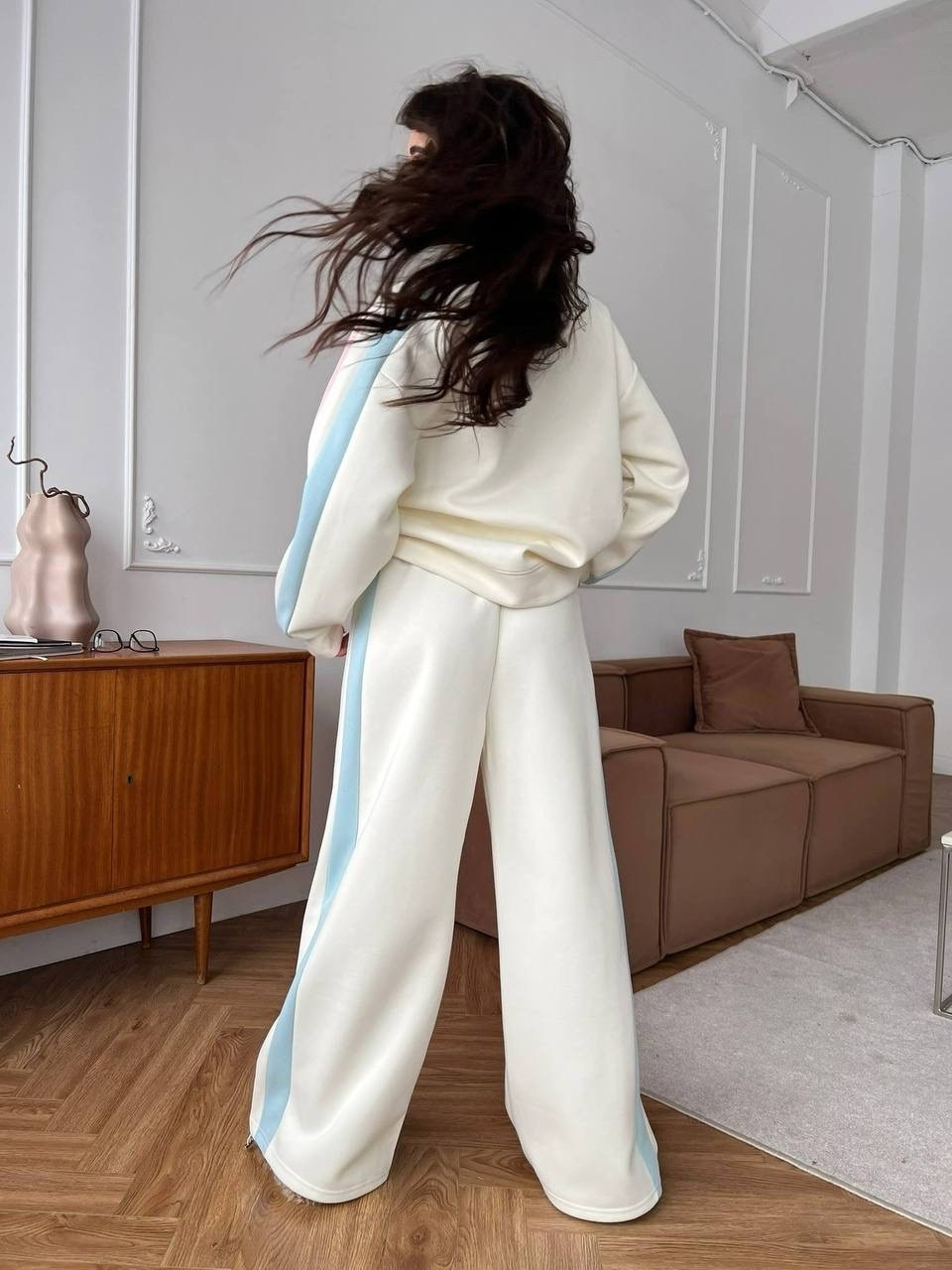 спортивный костюм женский,женские костюмы оверсайз,спортивный костюм,современные спортивные костюмы,костюм двойка в стиле oversize