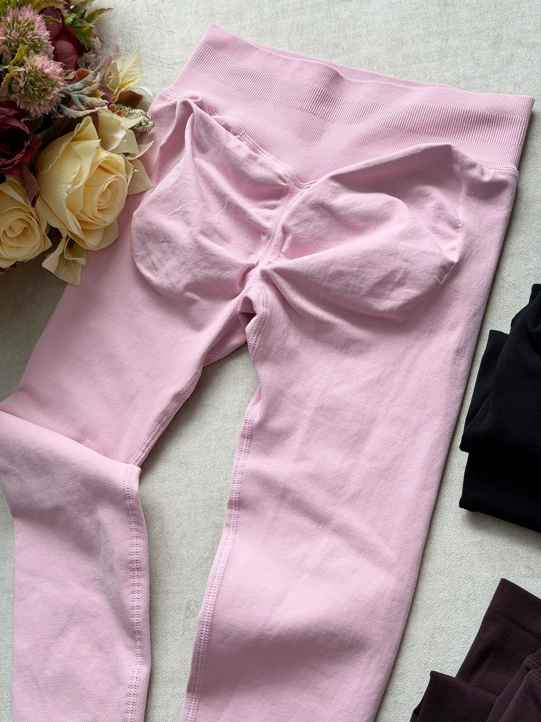 костюм для фитнеса,костюм для фитнеса женский,розовые легинсы,спортивные леггинсы,розовые лосины