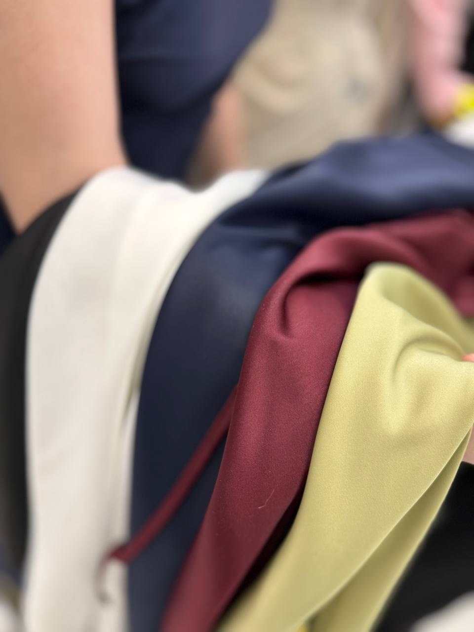 ,одежда женская,платья ,модная ,костюм