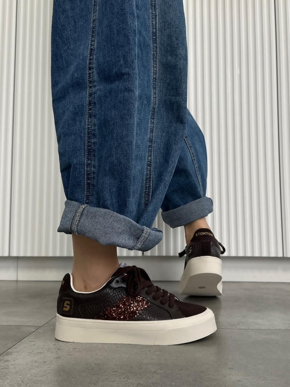 ,женские кроссовки,кроссовки golden goose с пайетками на платформе,женские кеды,кеды кроссовки