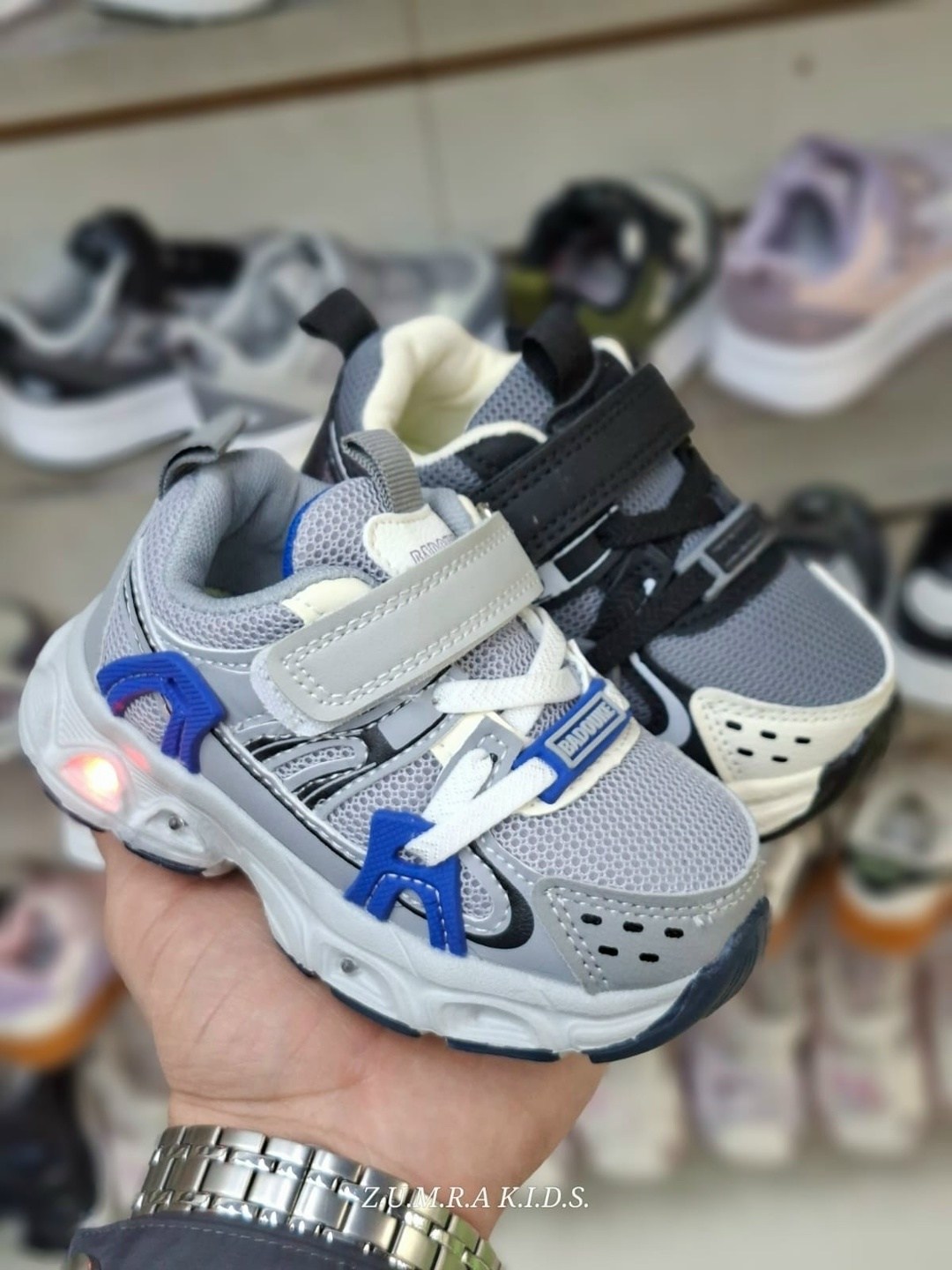 кроссовки детские,кроссовки для девочки,детские кроссовки микаса,детская ,кроссовка детская