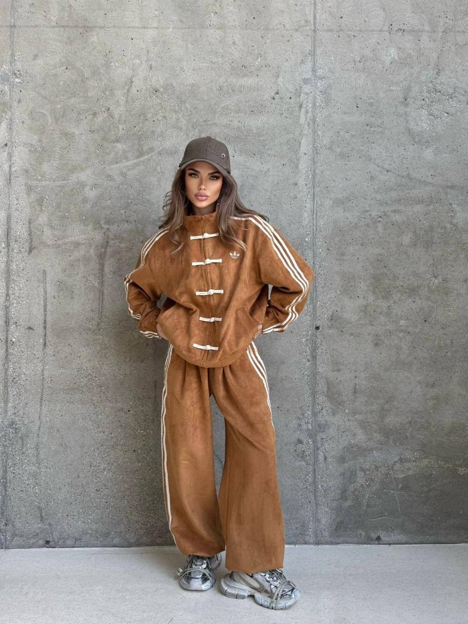 женский костюм,спортивный костюм,спортивные штаны,спортивная одежда