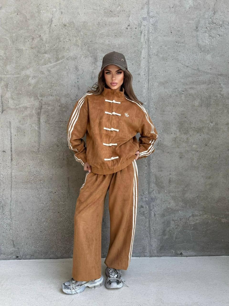 женский костюм,спортивный костюм,спортивные штаны,спортивная одежда