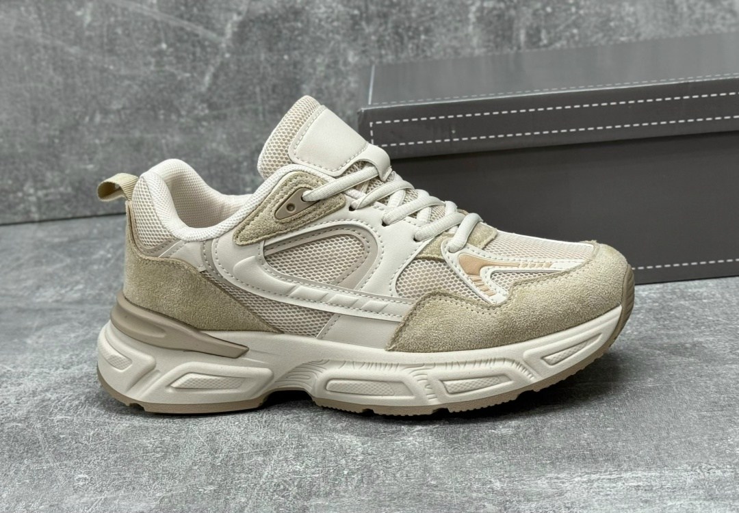 женские кроссовки,бежевые кроссовки,кроссовки модные,массивные кроссовки,удобные кроссовки