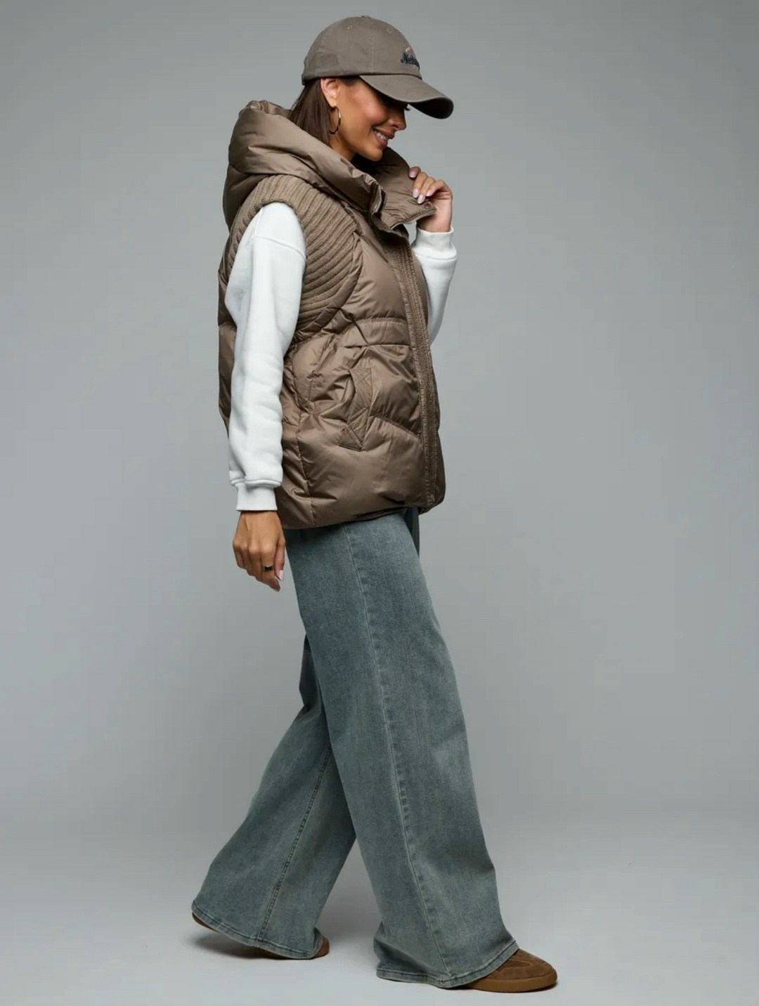 женская жилетка,жилет утепленная,жилет утепленный женский,жилет,демисезонная жилетка