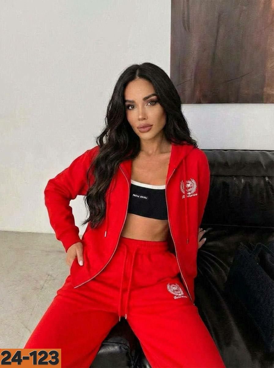 loro piana женский красный костюм,костюм спортивный женский,спортивный костюм,красный женский костюм,спортивный женский костюм красный