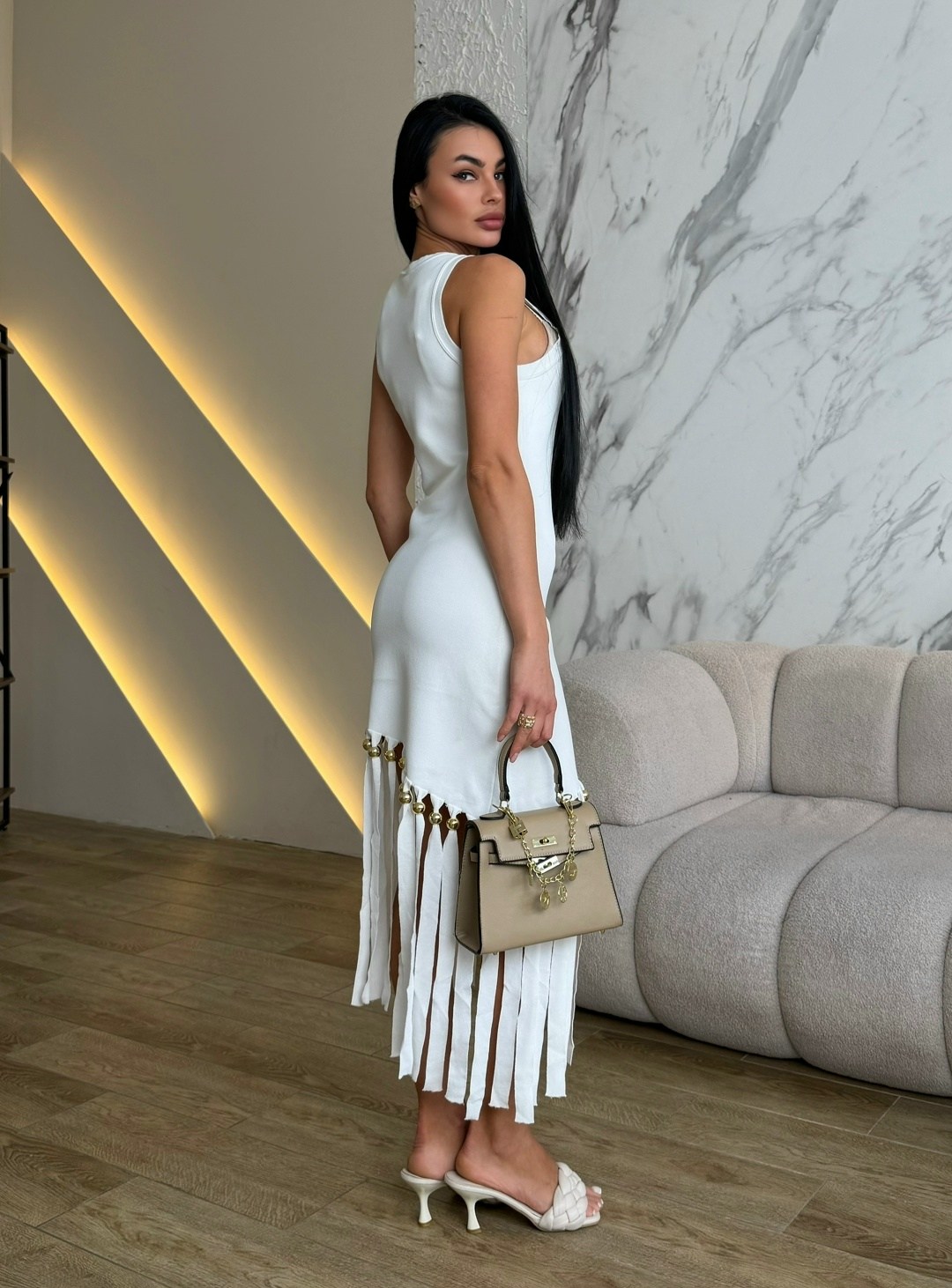 платье с бахромой,вечернее платье с бахромой,платье с бахромой чёрное,модное черное платье с бахромой,платье