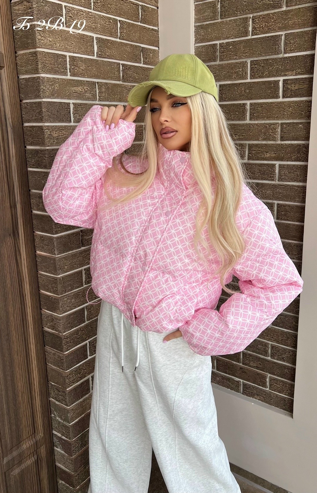 женская демисезонная куртка,демисезонная куртка,куртка женская,куртки бомбер,стильная куртка