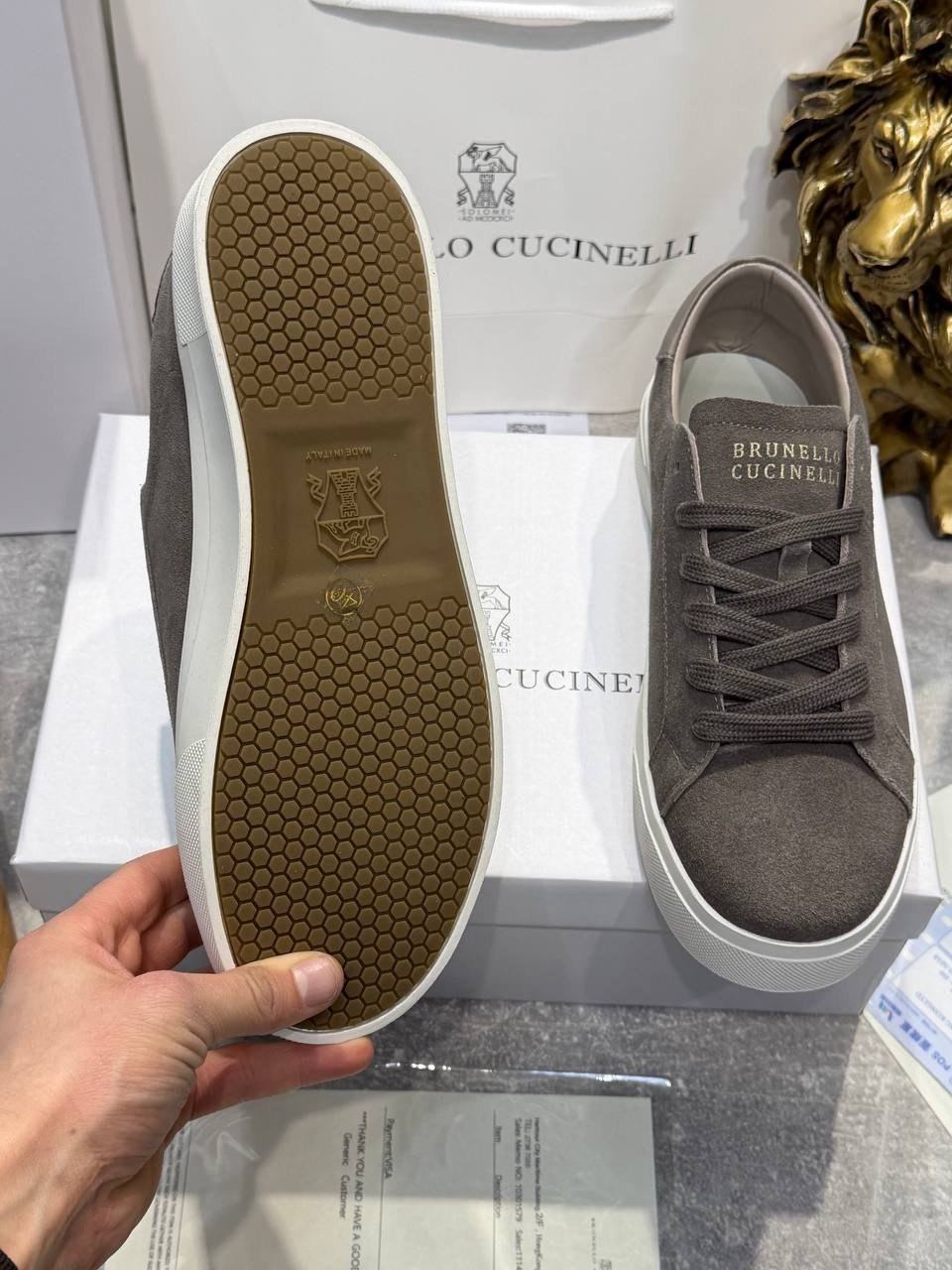 замшевые кеды brunello cucinelli,кеды brunello cucinelli,кеды мужские brunello cucinelli,замшевые кроссовки brunello cucinelli,мужские кеды brunello cucinelli серые замшевые с белой подошвой