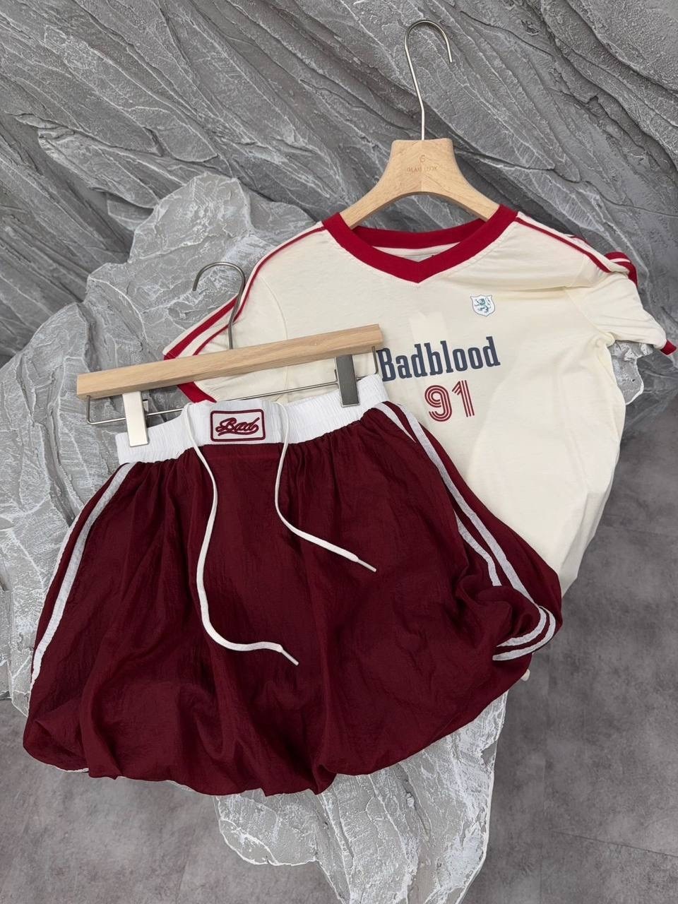 девушка,мода стиль,укороченная кофта,костюм с юбкой,мода одежда