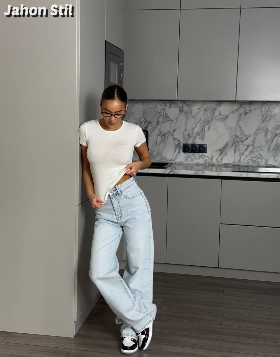 базовая женская футболка,футболки женская,укороченная футболка женская,облегающая футболка,обтягивающая футболка