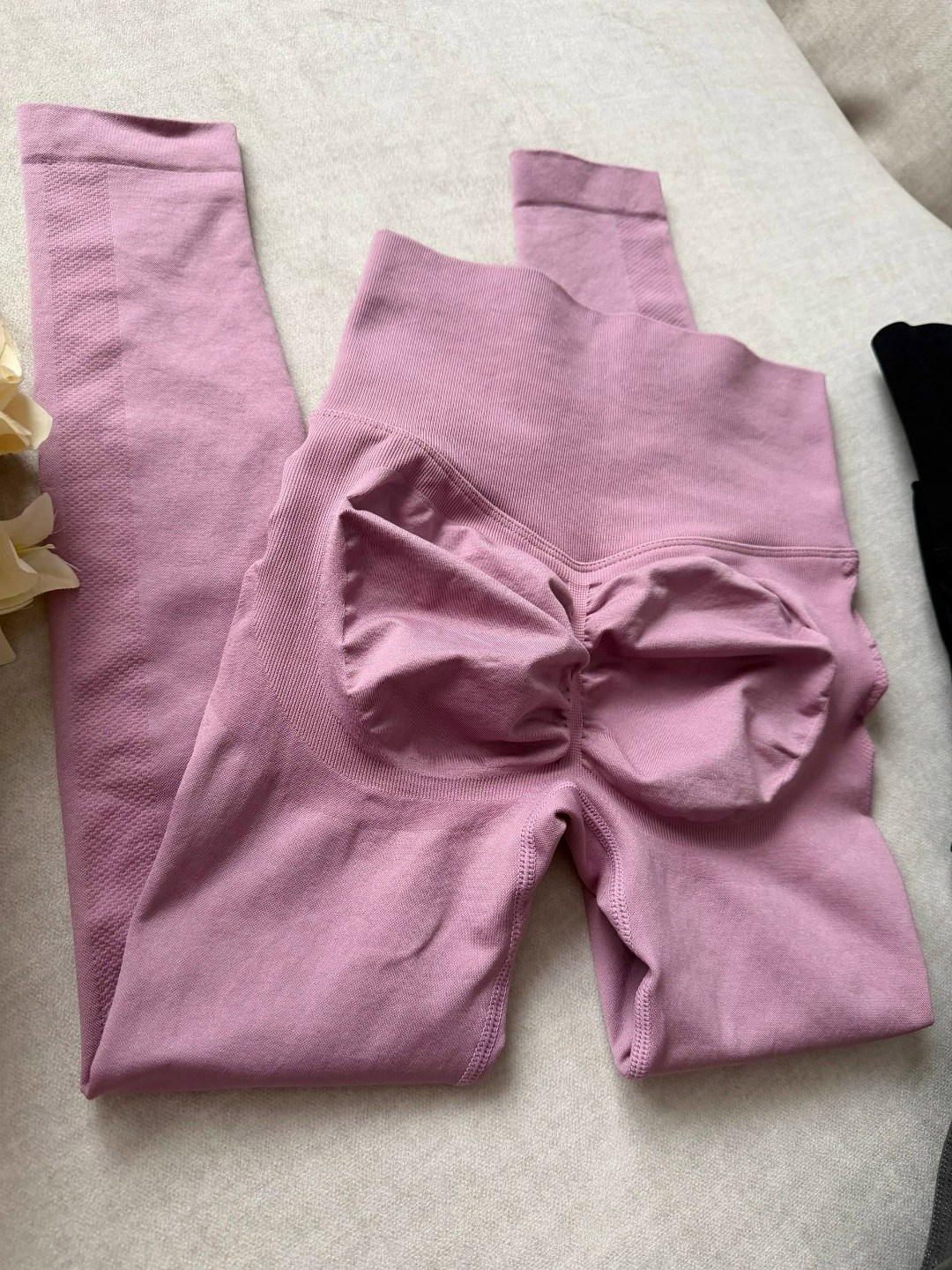 спортивные легинсы пуш ап,легинсы для фитнеса женские высокие,лосины спортивные утягивающие с пуш-ап эффектом yuki цвет черный,бесшовные легинсы для фитнеса,легинсы