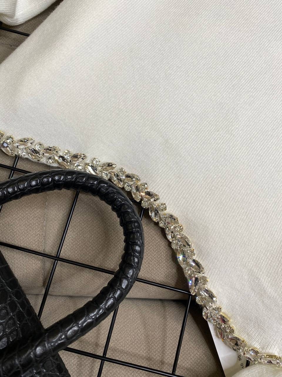 женская кофта,джемпер с цепочкой,кофта с цепочкой,нарядная кофта,кофта