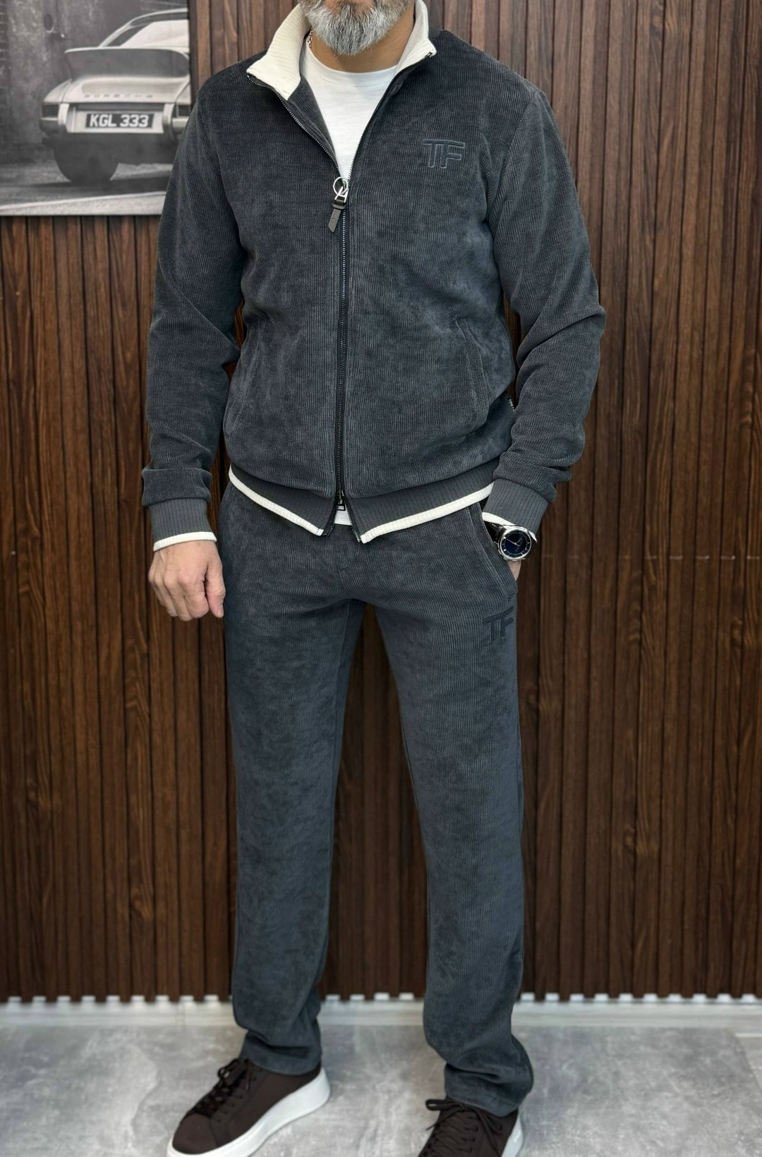 мужской спортивный костюм,спортивный костюм для мужчин вельвет,спортивный костюм,мужской костюм,костюм мужской велюровый