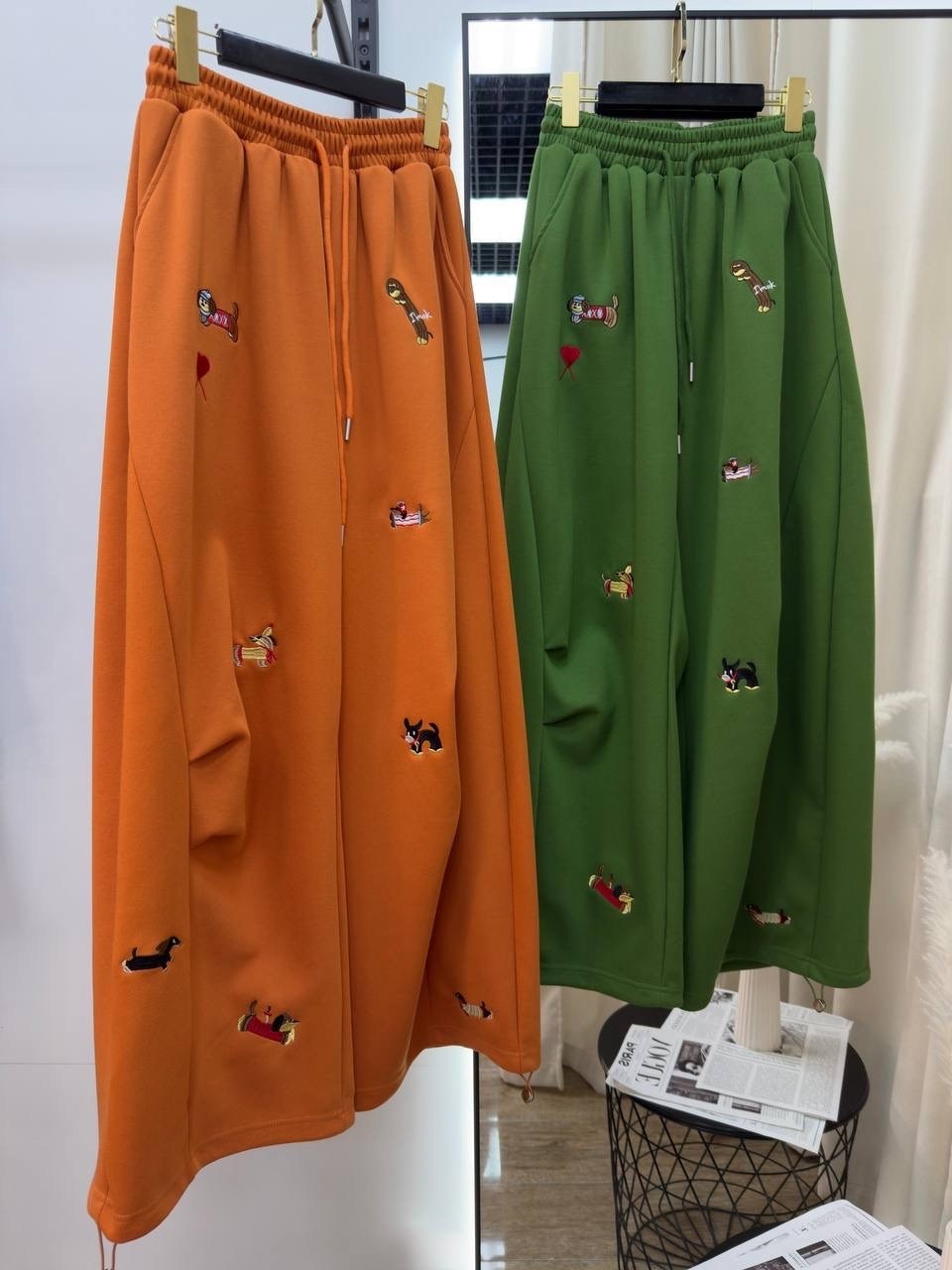 брюки трикотажные,брюки спортивные,повседневные брюки,одежда брюки,широкие брюки