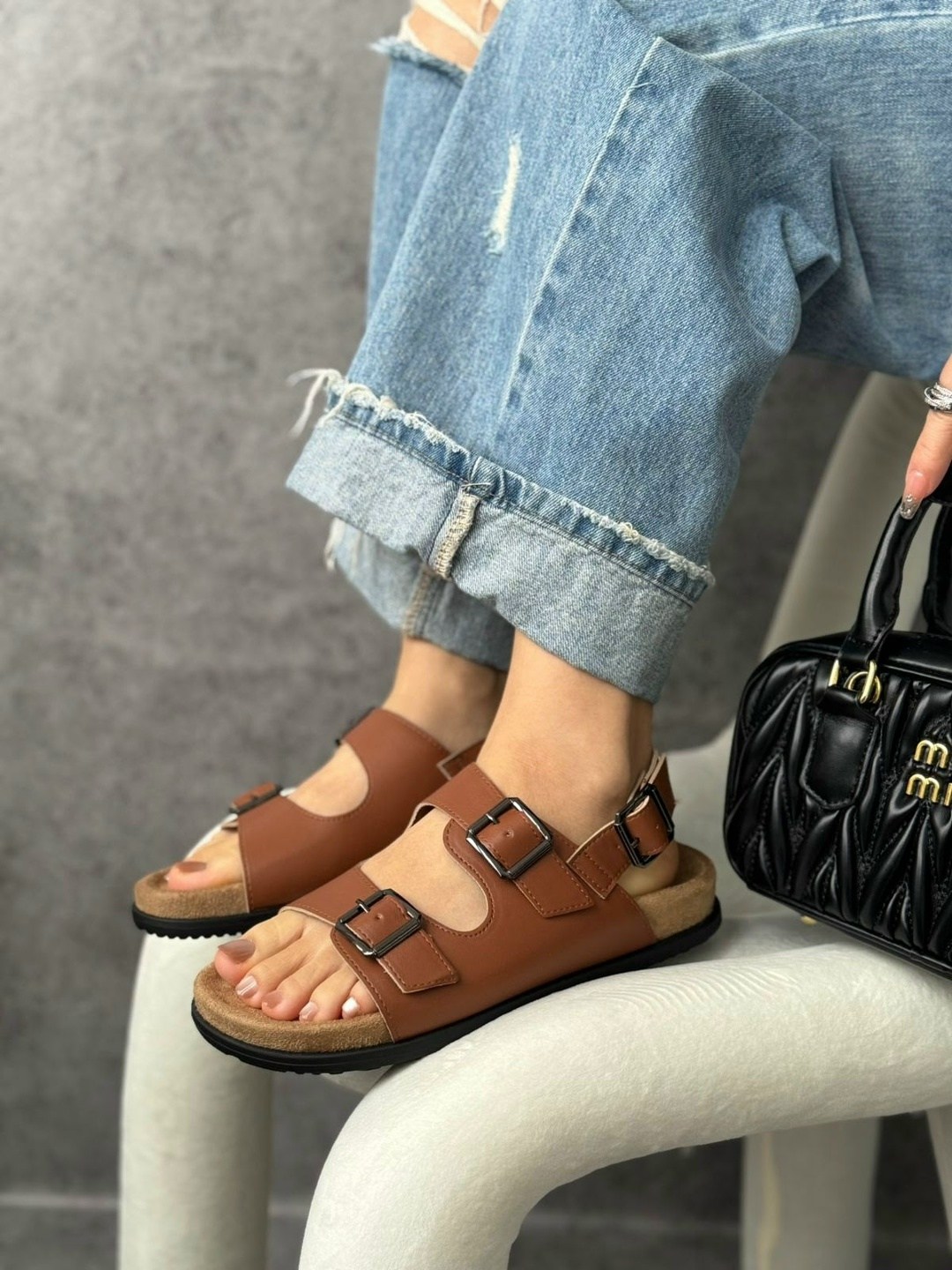 сандалии,сандалии с ремешками,кожаные сандалии,модные сандалии,женские сандалии