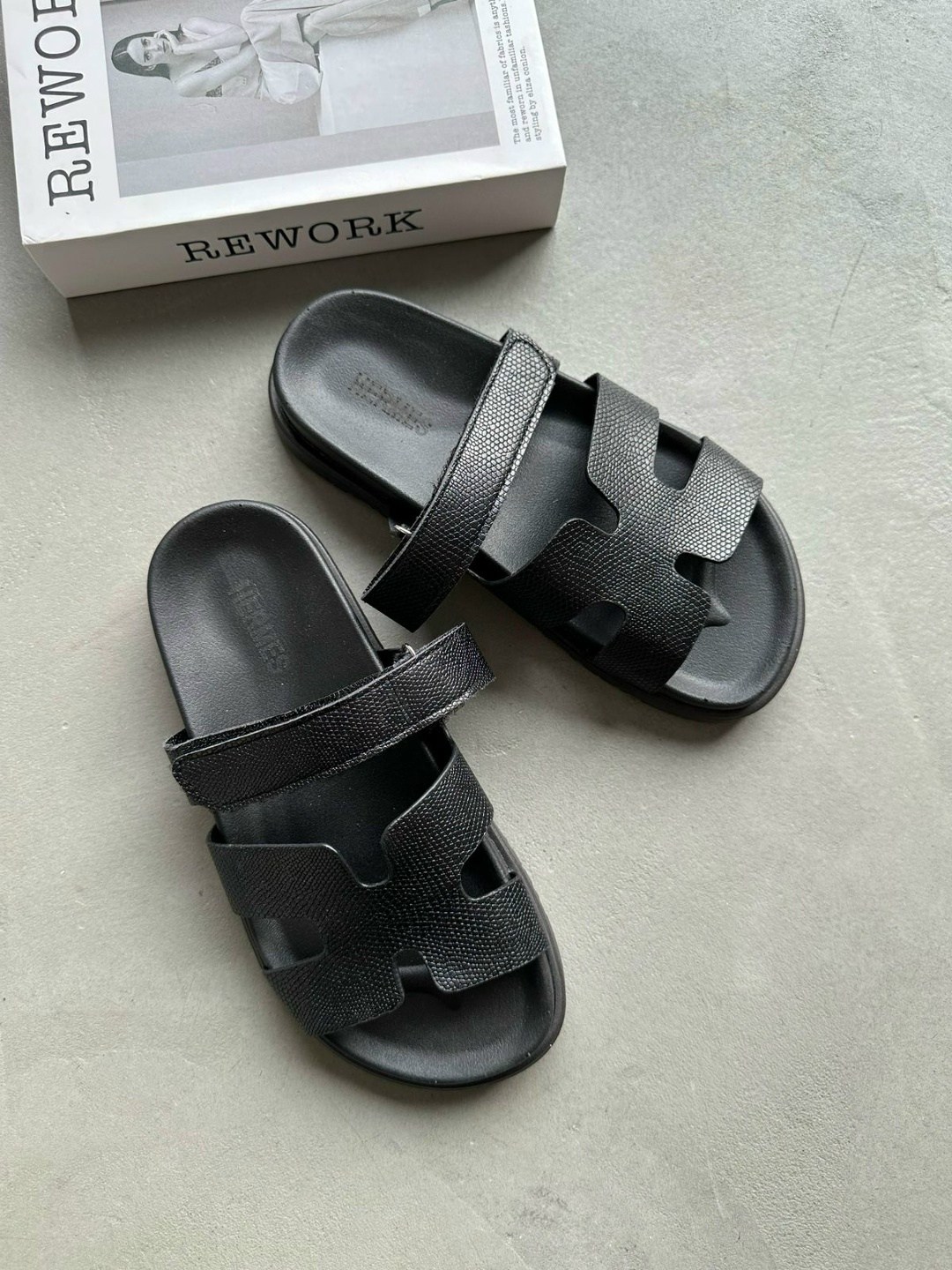 шлепанцы женские,шлепанцы hermes,шлепки гермес,шлепанцы стильные,