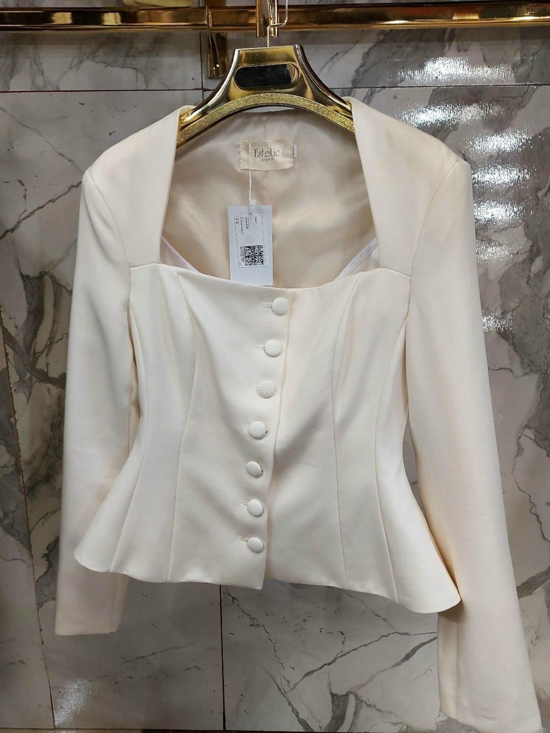 женский пиджак,пиджак,жакеты,белый пиджак женский,пиджак женский с баской