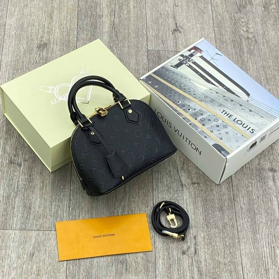 женская черная сумка louis vuitton alma bb,сумка louis vuitton,сумка louis vuitton женская,louis vuitton сумка на плечо,сумка луи виттон