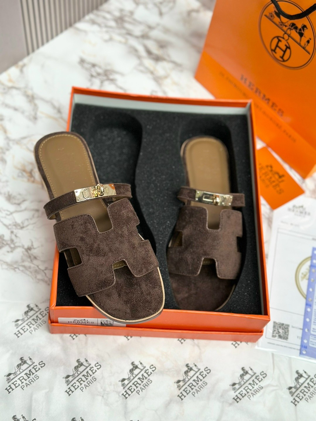 шлепки hermes женские,шлепки эрмес коричневые,шлепки эрмес,шлепанцы гермес коричневые,шлепки хермес оран