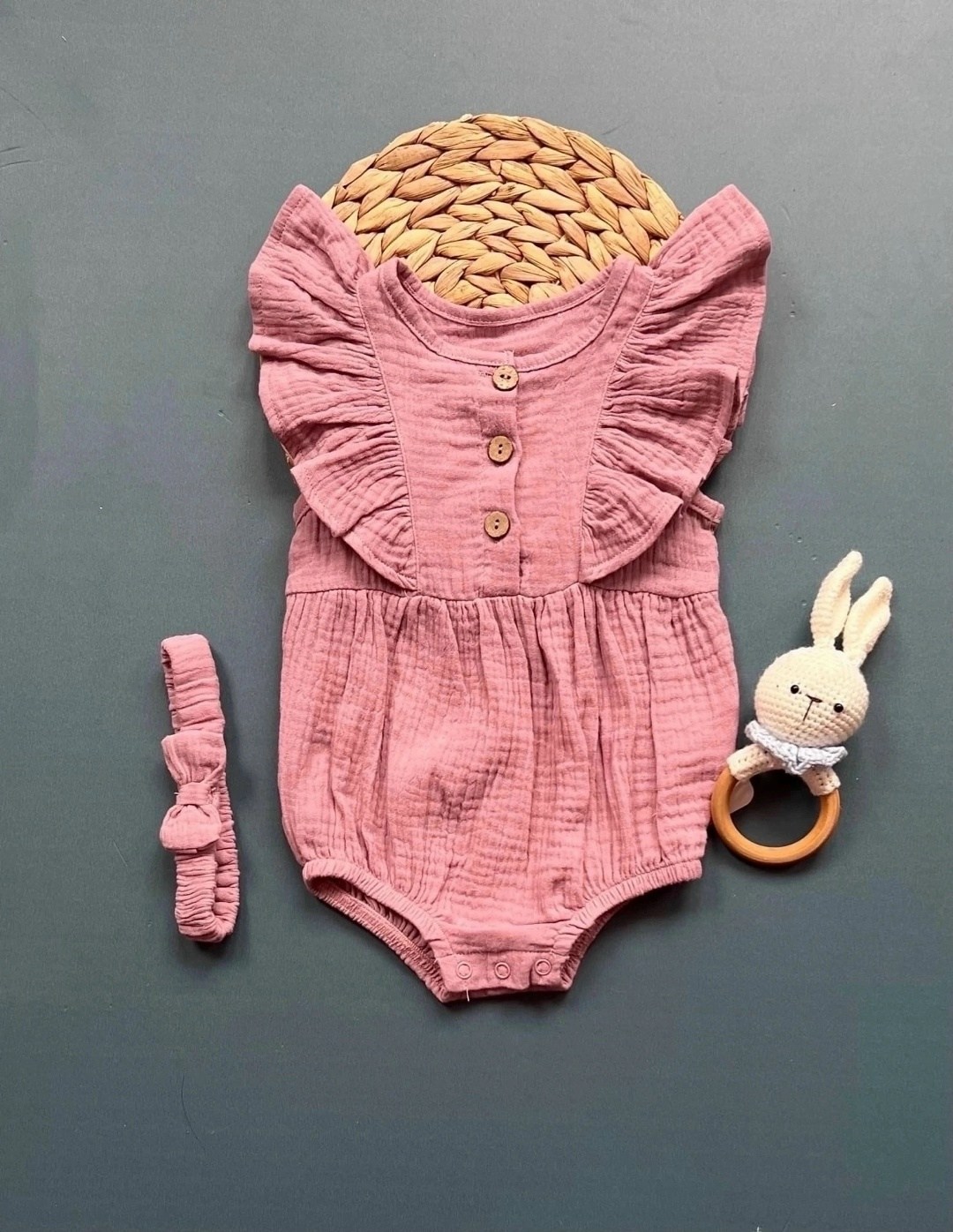 комбинезон с рюшами,одежда для новорожденного,комбинезон для новорожденных девочек,одежда для маленьких девочек,комбинезон песочник для девочки