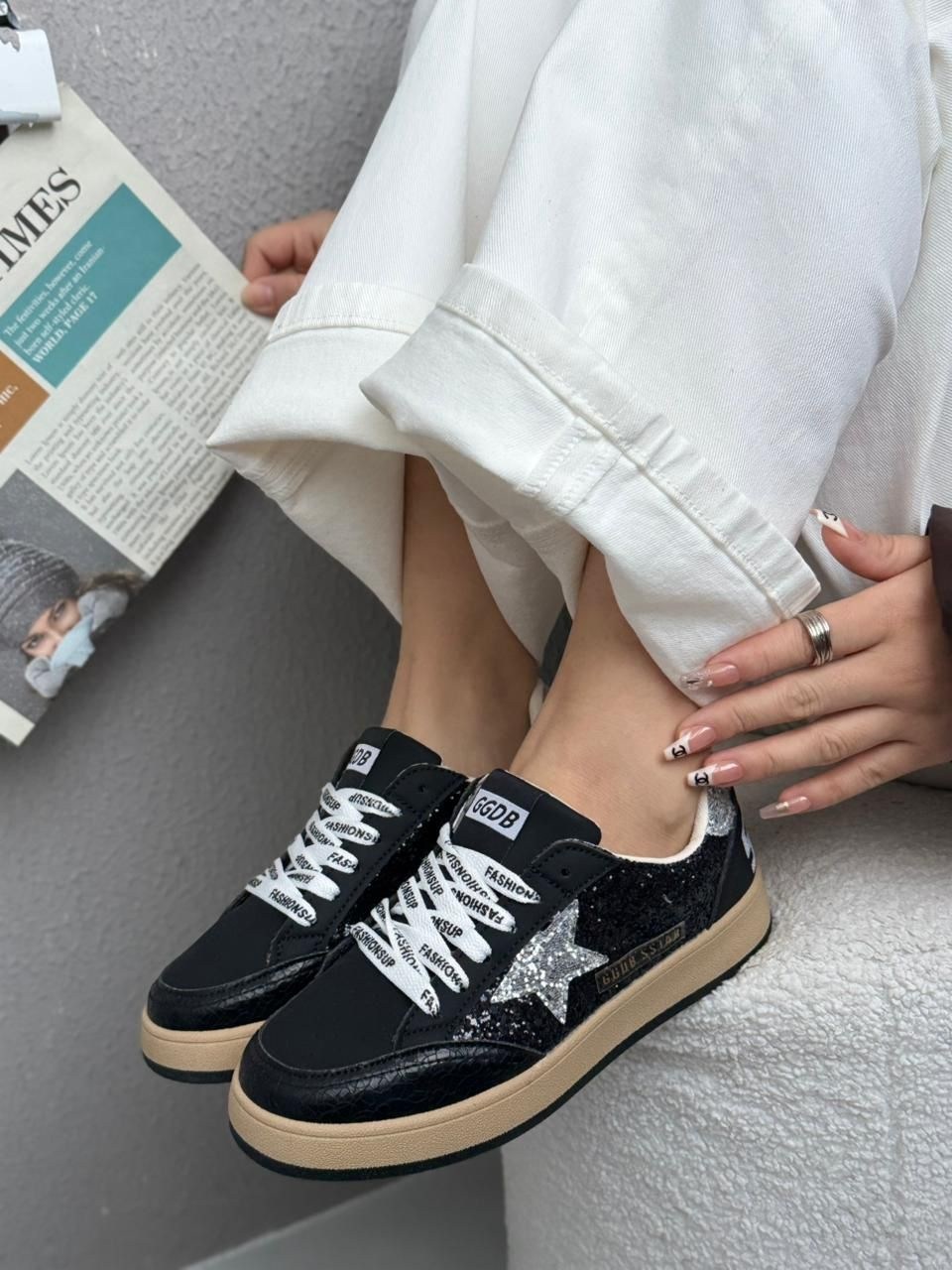 кеды golden goose,кроссовки golden goose,кроссовки golden goose с пайетками на платформе,,женские кеды с камнями golden goose