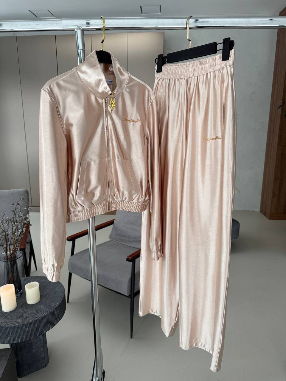 стильные костюмы,костюм женский,костюм бежевый,брючный костюм,спортивный костюм женский