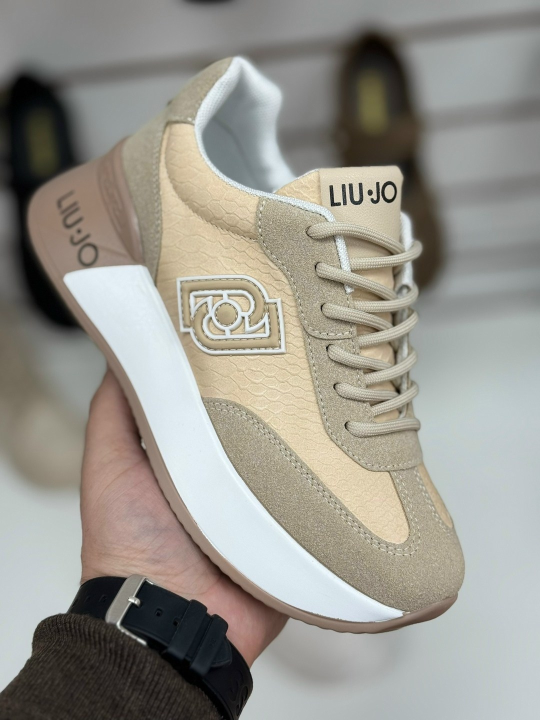 ,кроссовки liu jo,кроссовки женские liu jo,кроссовки женскиe,кроссовки liu jo кроссовки