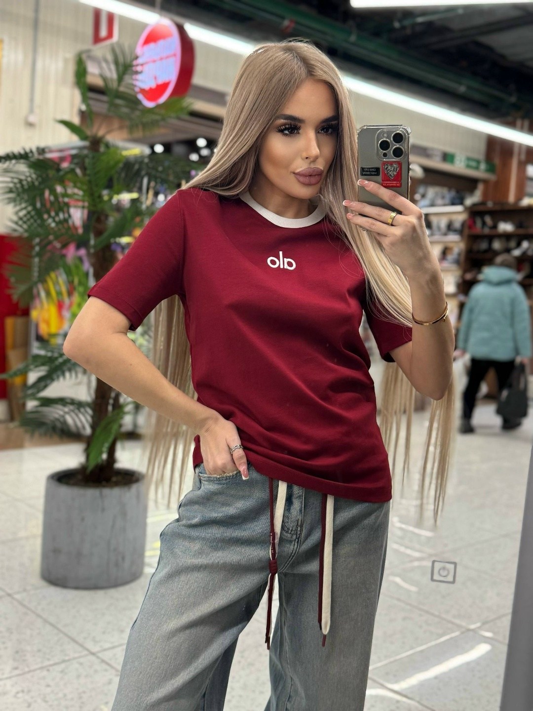 женская футболка,бордовая футболка,футболка,футболки для женщин,футболка женская бордовая