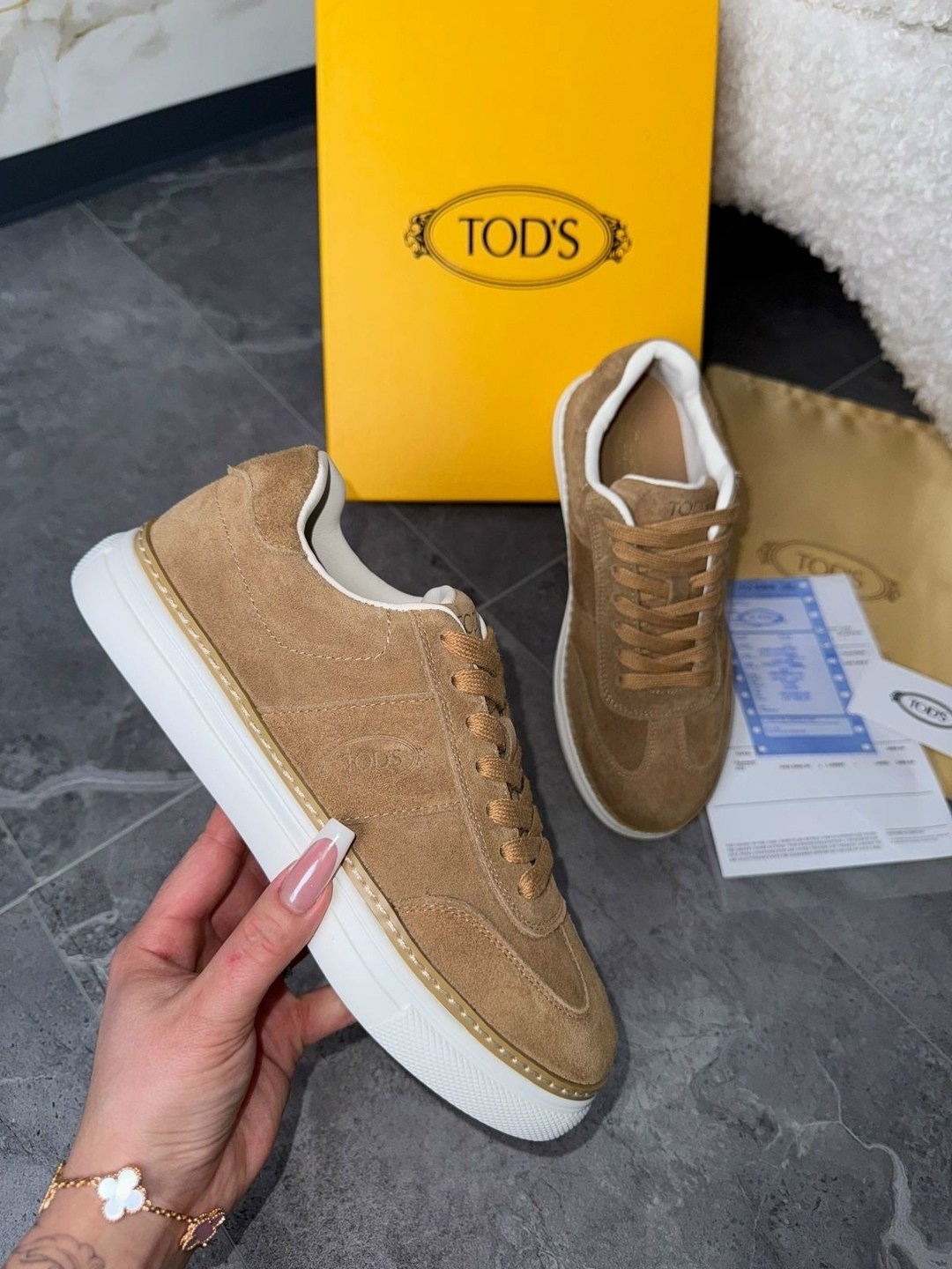 ,кроссовки loro piana,замшевые кроссовки,замшевые кеды,лоферы замш