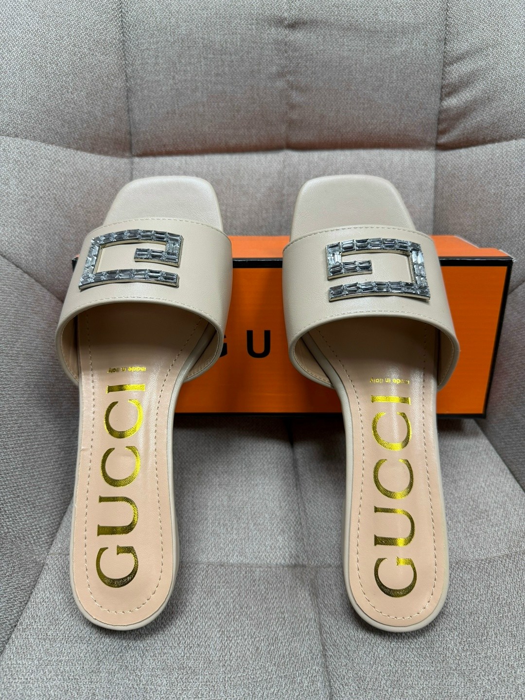 босоножки гуччи женские,шлепанцы гуччи,босоножки gucci,гуччи шлепки кожаные,босоножки гуччи