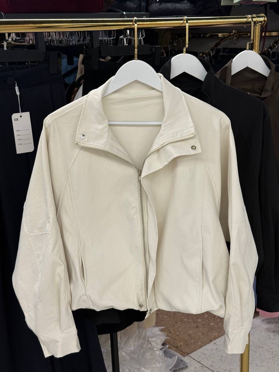 куртка бомбер,куртка,повседневная куртка,куртка женская,легкая куртка