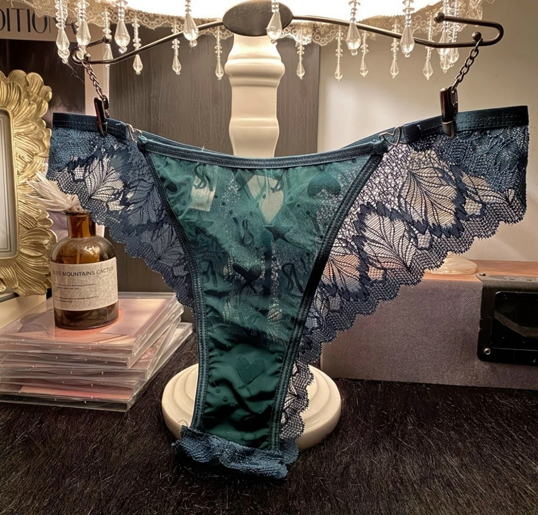 стринги женские кружевные,кружевные стринги,белые кружевные стринги,женское нижнее белье стринги,белые кружевные трусы женские