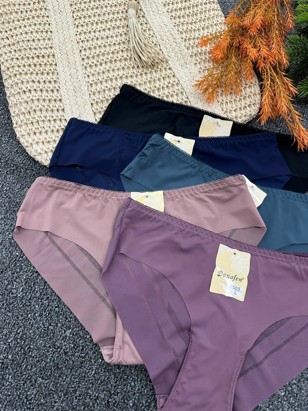 бесшовные женские трусы,женские бесшовные трусики,бесшовные трусики,бесшовные трусы,шелковые трусики