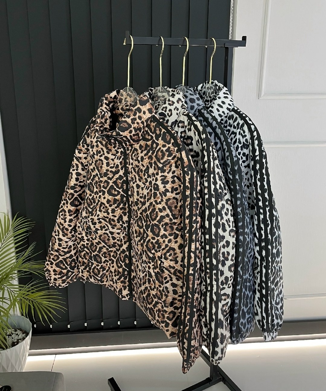 леопардовая куртка,куртка бомбер,куртка женская леопардовая,куртка кристиан диор леопард,куртка с принтом