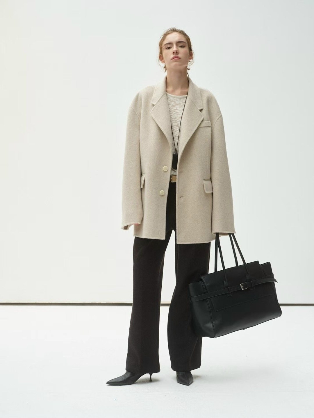 шерстяное пальто,полупальто,пальто бомбер,женское пальто,куртка стильная