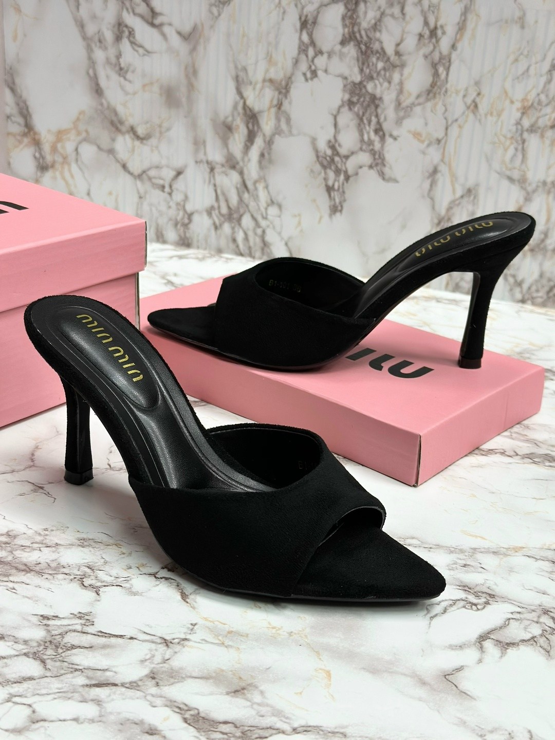 ,женская ,босоножки на каблуках,мюли на каблуке,замшевые мюли