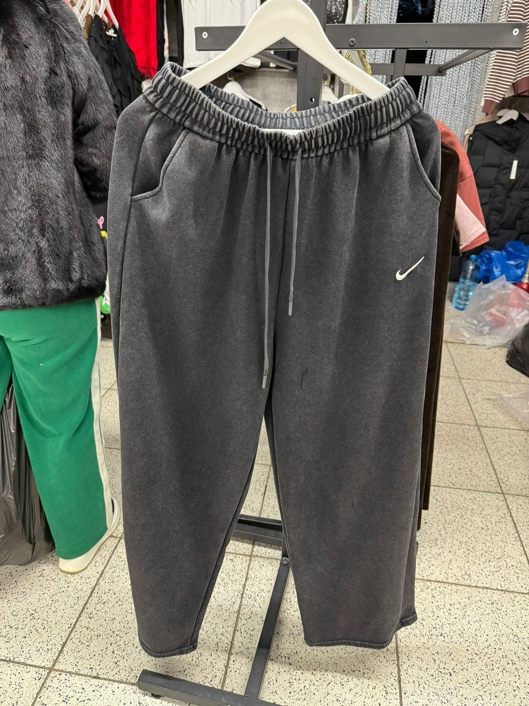 спортивки найк мужские штаны,брюки спортивные nike,спортивные штаны,мужские спортивные брюки nike,nike спортивные штаны мужские