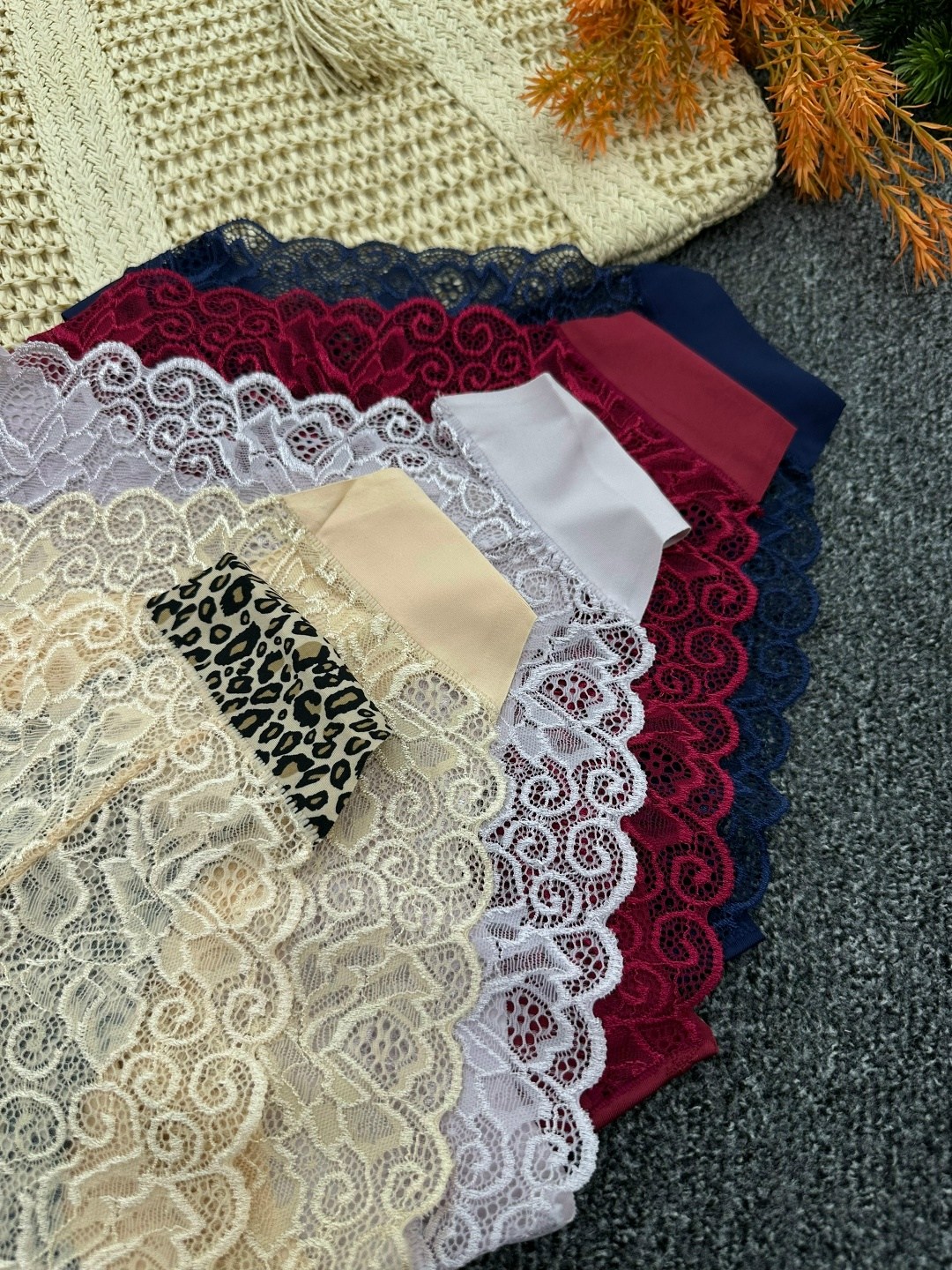 нижне бельё женское,трусы женские,трусики женские,трусики женские кружевные,женские шелковые трусики