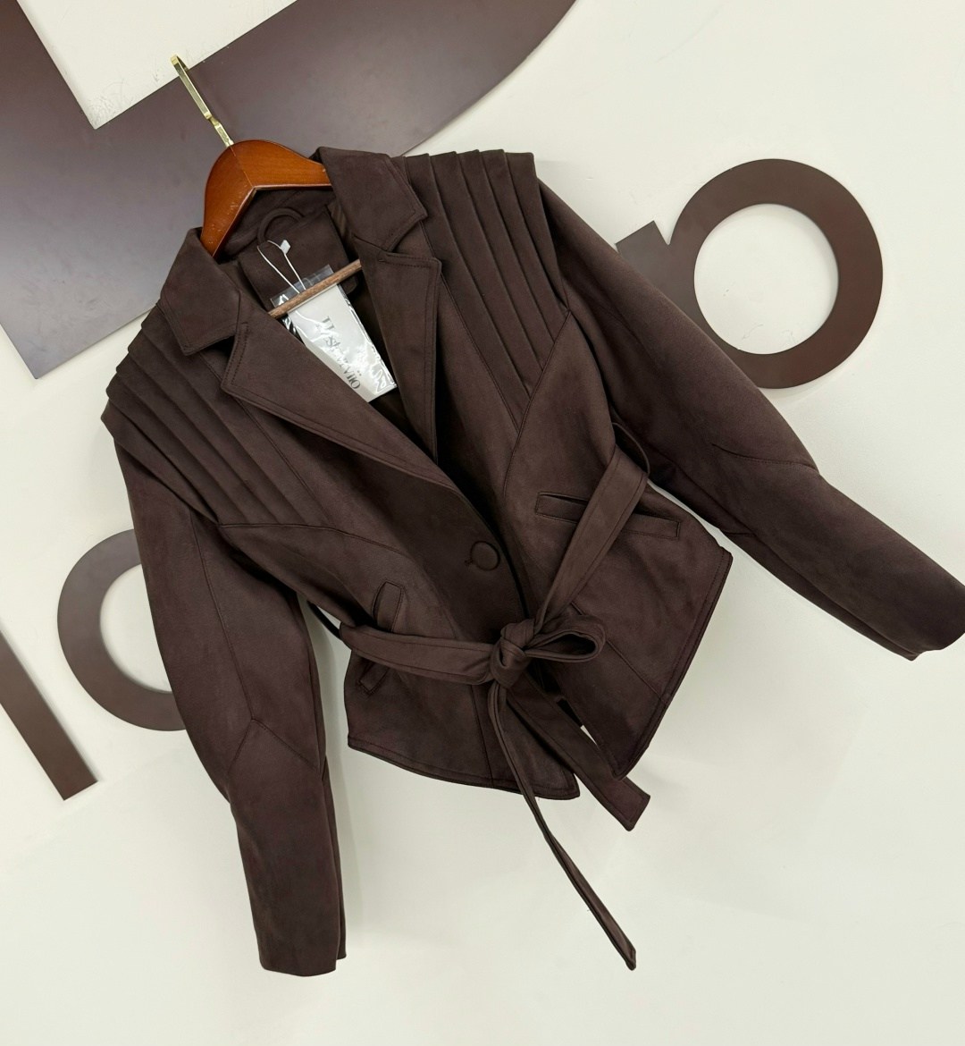 замшевая куртка,пиджак,коричневый костюм,женский пиджак