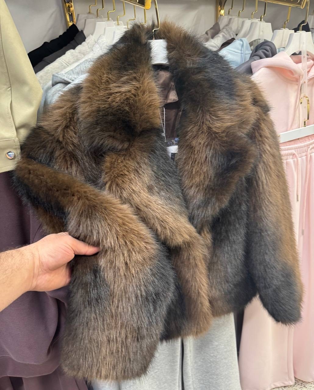 полушубок из енота,полушубок из натурального меха енота размер м,шуба из енота,куртка из натурального меха,меховая куртка