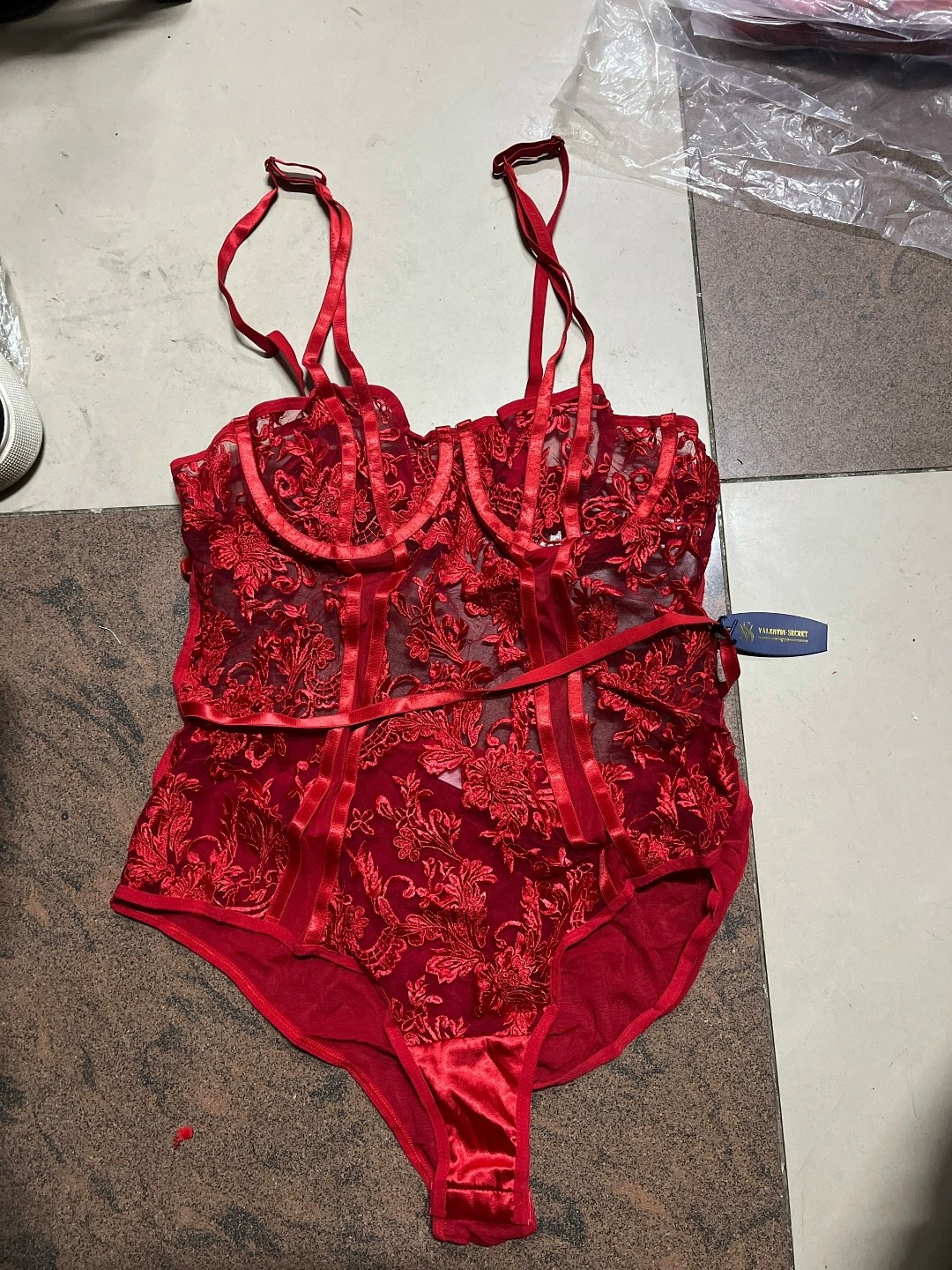 боди нижнее белье,нижнее белье красное,нижне бельё женское,женские белье,боди красное