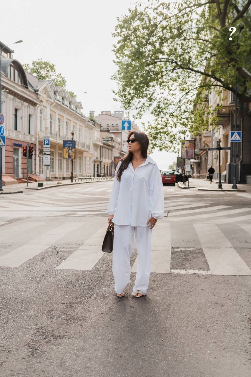 женский костюм с брюками палаццо,белый брючный костюм,брючный костюм женский,костюм женский,костюм брючный летний