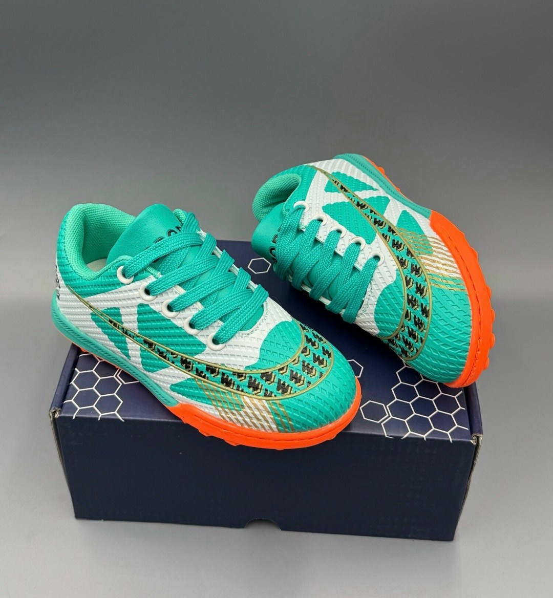 сороконожка для футбола,футбольные сороконожки,футбольная ,футбольная бутса,бутсы футбольные сороконожки