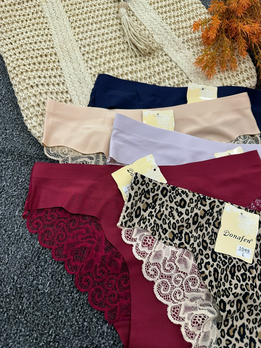 нижне бельё женское,трусы женские,трусики женские,трусики женские кружевные,женские шелковые трусики