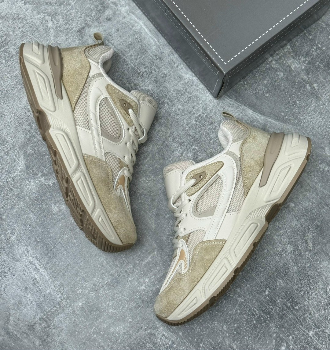 женские кроссовки,бежевые кроссовки,кроссовки модные,массивные кроссовки,удобные кроссовки