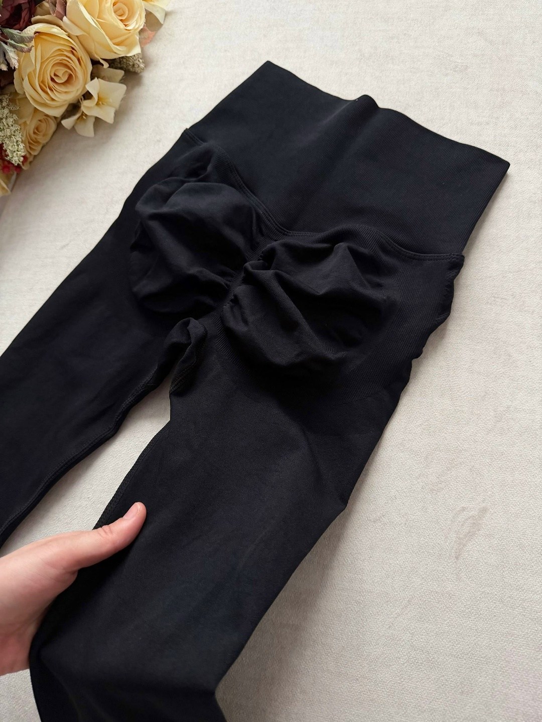 спортивные легинсы пуш ап,легинсы для фитнеса женские высокие,лосины спортивные утягивающие с пуш-ап эффектом yuki цвет черный,бесшовные легинсы для фитнеса,легинсы