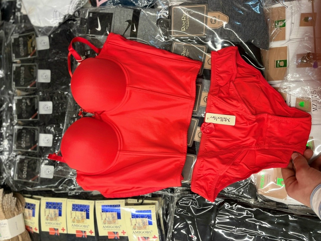 женский комплект нижнего белье,комплект женского белья,нижнее женское белье,бюстье,красный комплект нижнего белья