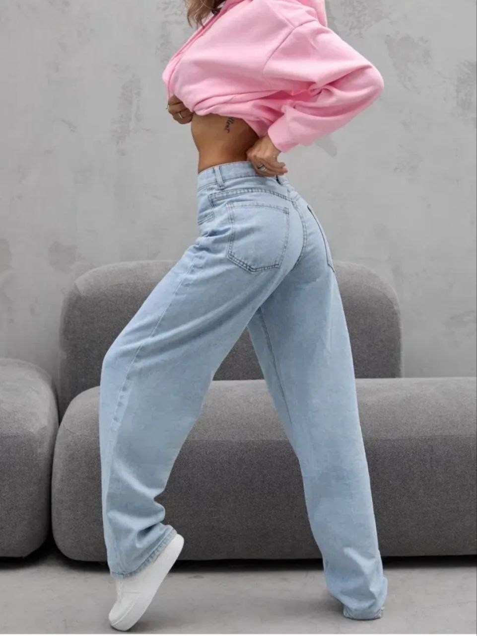 джинсы женские,джинсы широкие,женские широкие джинсы,модные джинсы,джинсы женские голубые широкие