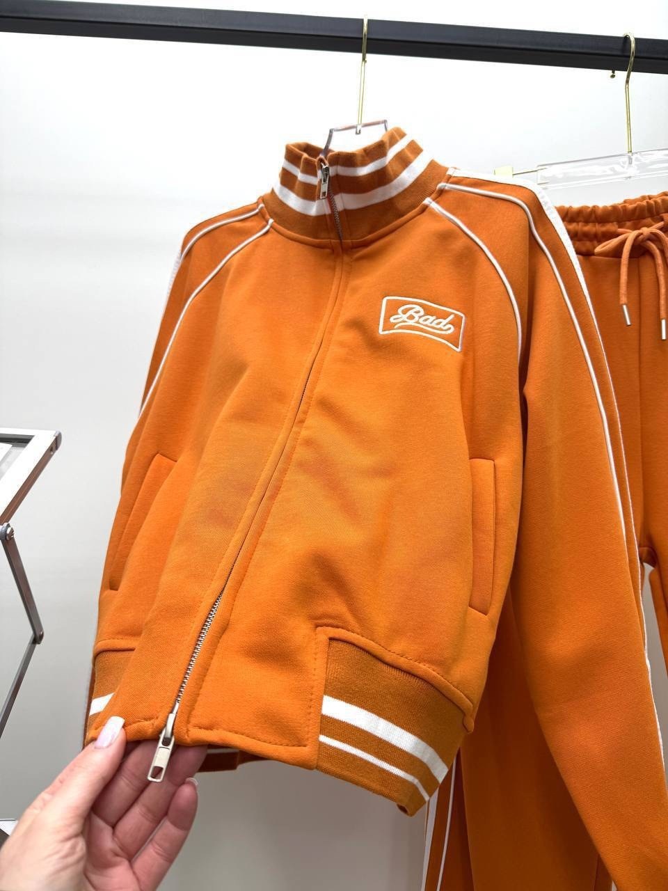 оранжевые спортивные костюмы,костюм оранжевый,adidas firebird tracksuit orange,трикотажные костюмы,shift orange adidas tracksuit